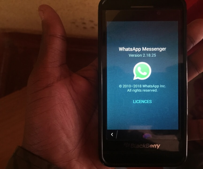 Comment Continuer d’Utiliser WhatsApp sur BlackBerry