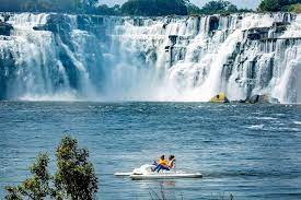 Chutes de kiubo (Kiubo Falls Lodge)