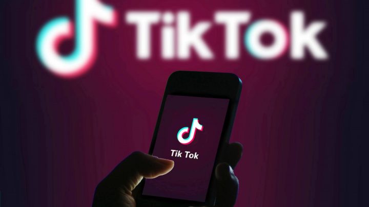 Top 10 de stars et influenceuses à suivre sur Tiktok