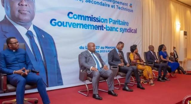 Grève des enseignants en RDC : Les négociations se poursuivent à Mbuela Lodje « pour qu’un enseignant touche au moins 250 USD/mois »