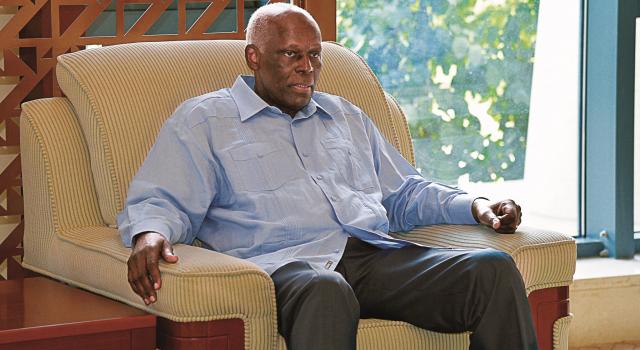 Angola : L'ancien Président José Eduardo dos Santos, le «parrain», est mort